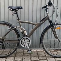 Bici full suspended  btwin