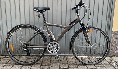 Bici full suspended  btwin