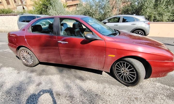 ALFA ROMEO 156