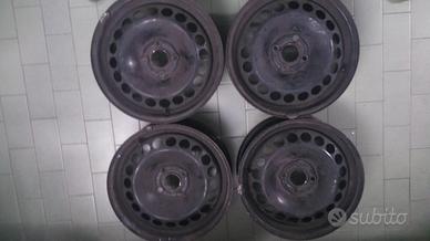 4 cerchioni ferro diametro 15 Opel Corsa o simili