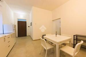 2 LOCALI A CIVITANOVA MARCHE