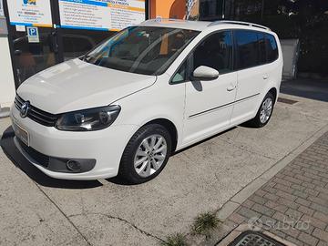 Volkswagen Touran 1.4 tsi Highline 140cv dsg 7 pos