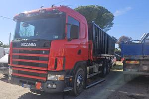 Scania 530 ribaltabile trilaterale