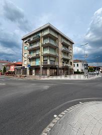 Locale commerciale o ufficio Castelfranco di Sotto