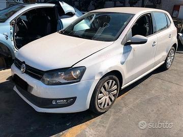 VOLKSWAGEN POLO 2010