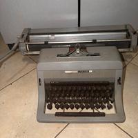 Macchins da scrivere olivetti lineat 88