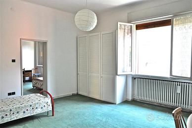 Posto letto a studentessa