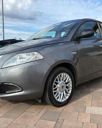 LANCIA Ypsilon 1.2 69 CV 5 porte GPL Ecochic Pla