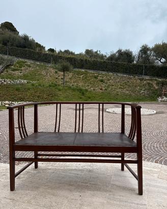 Divanetto in legno e cuoio