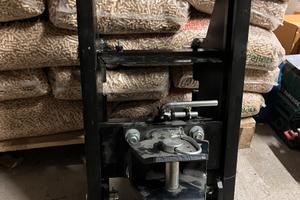 Gancio di traino new holland