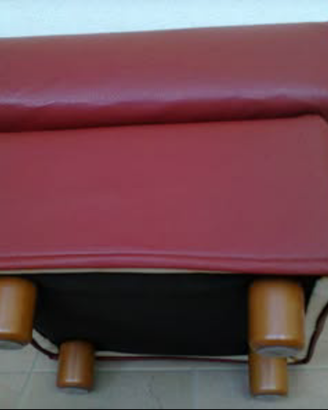 Pouf in cuoio bordeaux