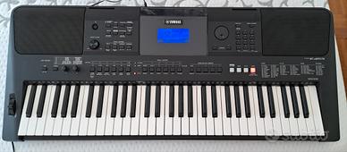 Tastiera Yamaha PSR E453