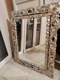 specchio con cornice baracco