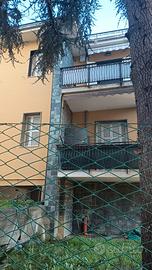 Stanza per studentesse in grande appartamento