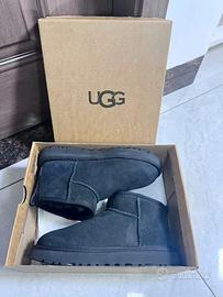 UGG Classic Ultra Mini black EU 37