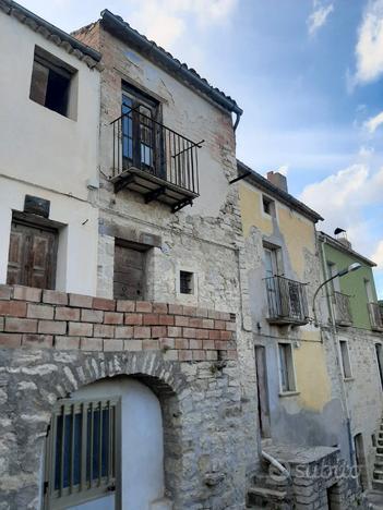 Edificio a scopo abitazione