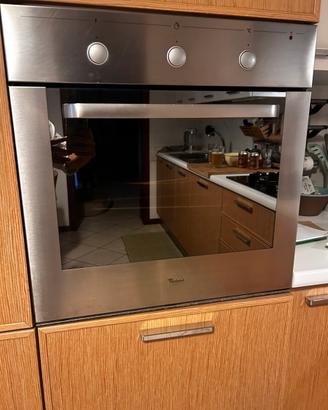 Forno elettrico Whirpool ad incasso