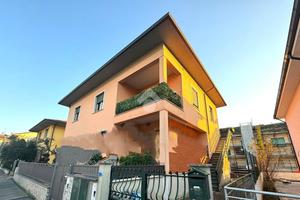 PORZIONE DI BIFAMILIARE A MONTECATINI-TERME