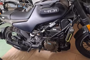 HUSQVARNA Svartpilen 401 black