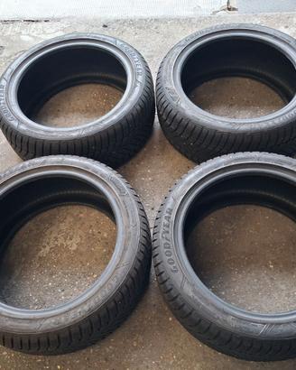 Goodyear ultragrip invernali 225/45/17 91h