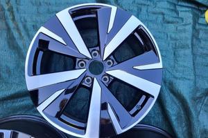 CERCHI IN LEGA 18 GOLF R LINE NUOVI ORIGINALI