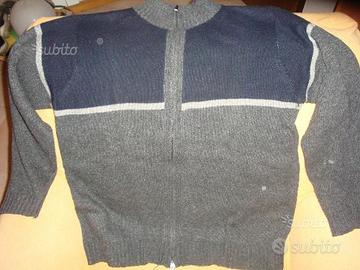 Maglione con zip centrale elegante girocollo