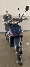 Piaggio liberty 50 colore blu 4 tempi