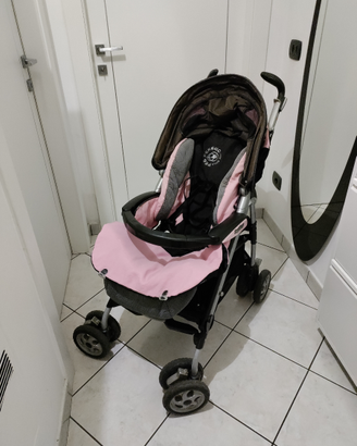 Passeggino nero e rosa PEG Perego Pliko P3