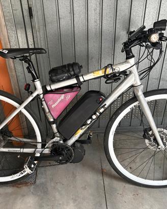 Bici Scott modificata elettrica