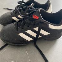 Scarpe adidas calcio bambino numero 11 e mezzo
