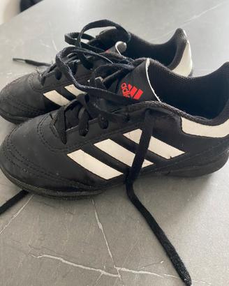 Scarpe adidas calcio bambino numero 11 e mezzo