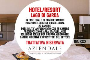 Attività / Licenza di 3610 m² con più di 5 locali 