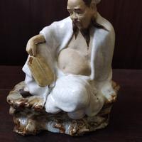 Statuetta in porcellana cinese