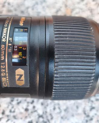 Obiettivo macro NIKON