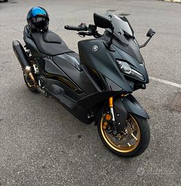 Yamaha T-Max 560 Tech Akrapovic