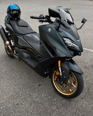 Yamaha T-Max 560 Tech Akrapovic
