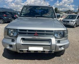 Mitsubishi Pajero 2.5 TDI Metal-top S.S. GLS Targe