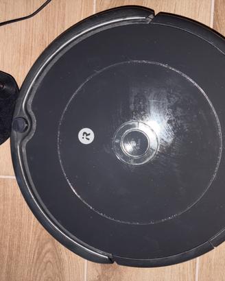 Aspirapolvere robot roomba