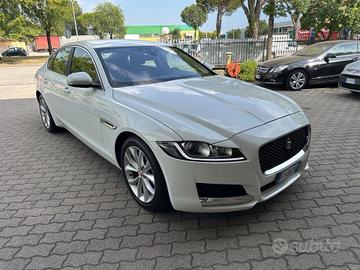 Jaguar XF 2.0 D 180 CV aut. Prestige