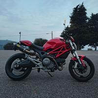 2010 ducati Monster 696+