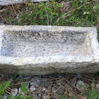 ANTICA VASCA IN PIETRA FIORIERA