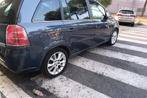 Opel Zafira 19 CDTI