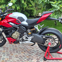 Streetfighter V4 S 2022 9500 km EURO 5