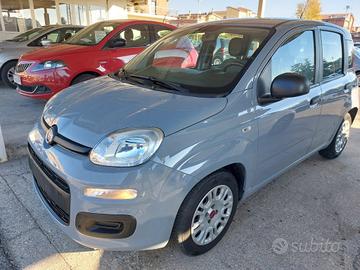 FIAT Panda 1.0 FireFly S&S Hybrid Uniprò Clima F