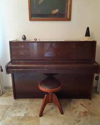 Pianoforte verticale