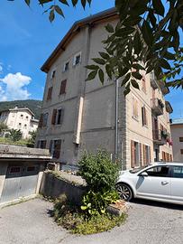 Appartamento con garage più due posti auto a Tai d