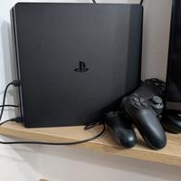 PS4 slim 1 Tb + giochi +2 controller originali