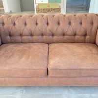 Divano chesterfield ikea