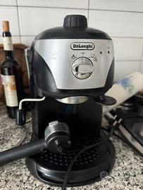 Macchina per caffe’ espresso De longhi