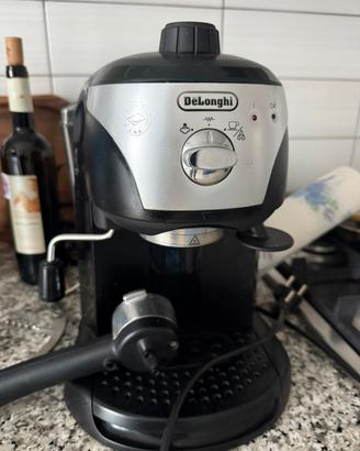 Macchina per caffe’ espresso De longhi